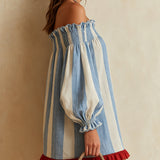 Oralia | Vestido mini de rayas azules y blancas con hombros descubiertos y bajo en contraste