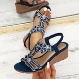 Lía – Sandalias de cuña con detalles brillantes