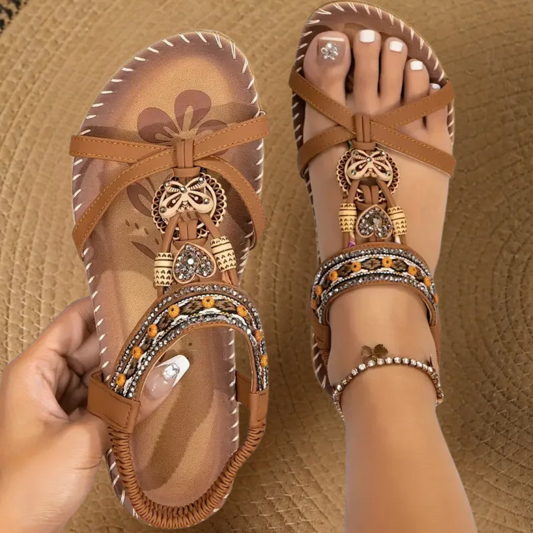 Zaira – Sandalias boho con detalles decorativos