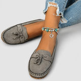 Aldonza | Mocasín azul de ante con borlas
