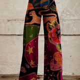 Lenora | Pantalón ancho estampado de collage oscuro con flores rojas