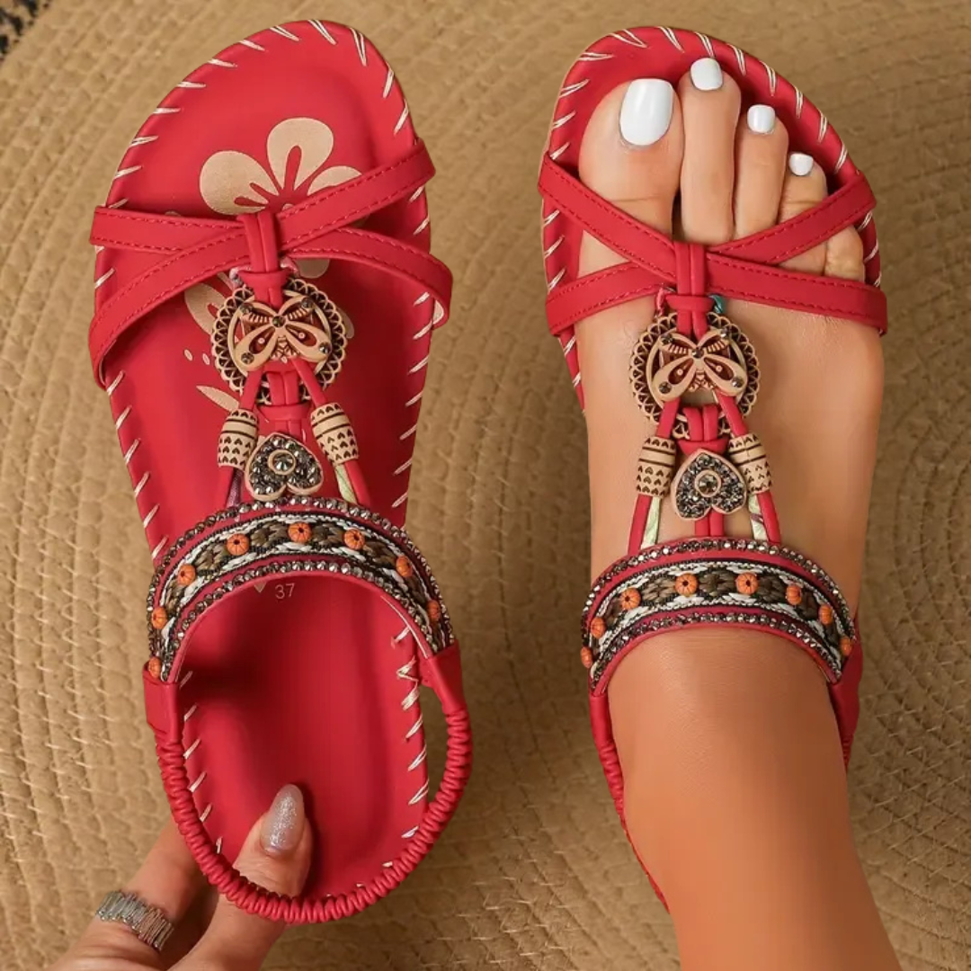 Zaira – Sandalias boho con detalles decorativos