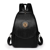 Oria | Mochila con solapa y medallón