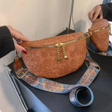 Melibea | Bolso bandolera con relieve floral