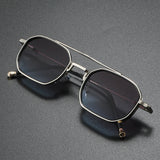 Adrián – Gafas de sol cuadradas