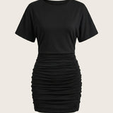 Valeria – Vestido mini ajustado fruncido efecto moldeador