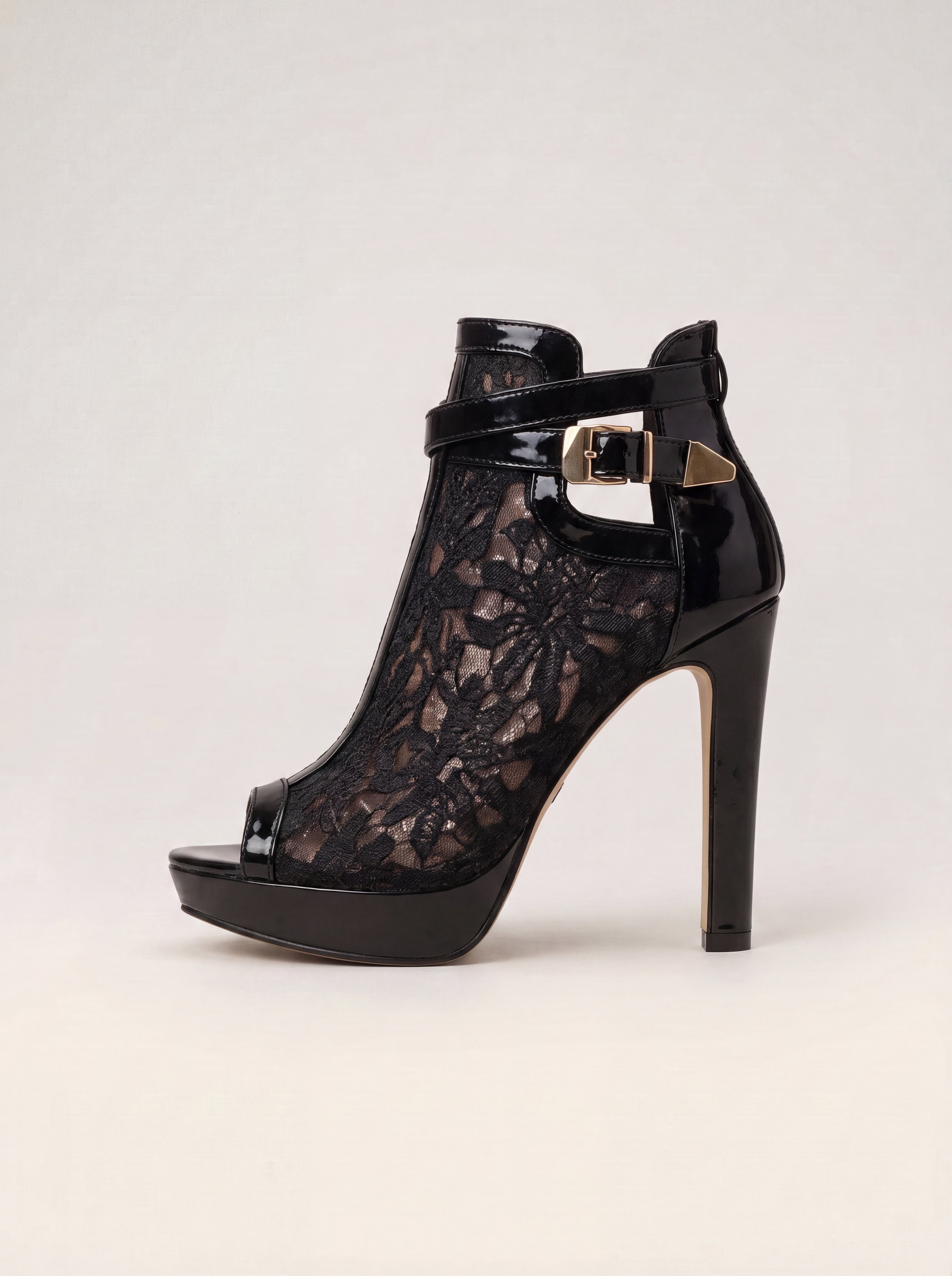 Liliana – Tacón de encaje elegante con hebilla