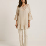 Alma – Vestido boho ibicenco con encaje y volantes