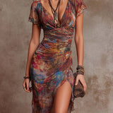 Vestido midi plisado con escote en V