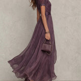 Vestido maxi de chiffon con cuello en V y abertura de color morado
