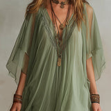 Vestido mini vaporoso de chiffón verde con escote en V