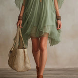 Vestido mini vaporoso de chiffón verde con escote en V